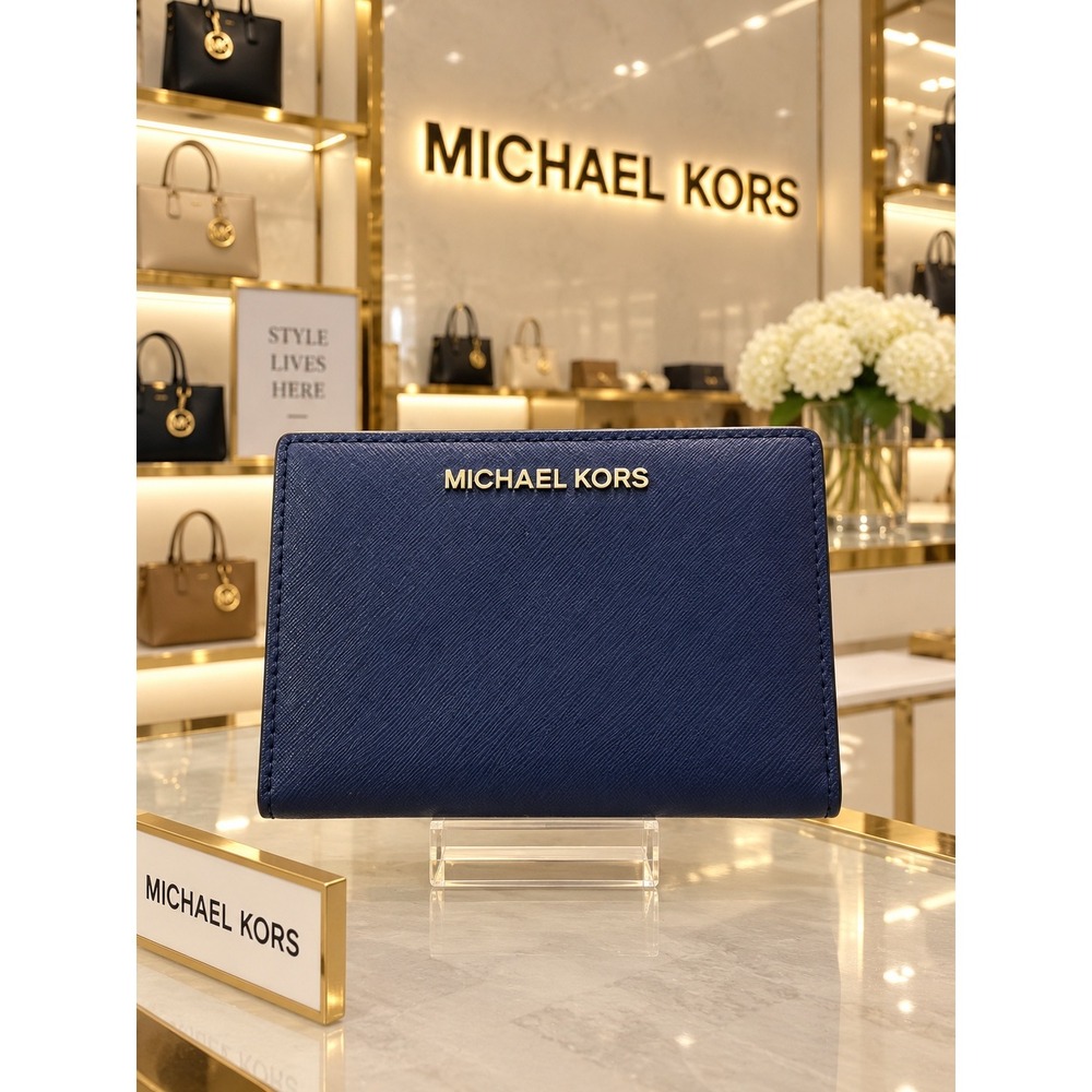 W273 Michael Kors wallet